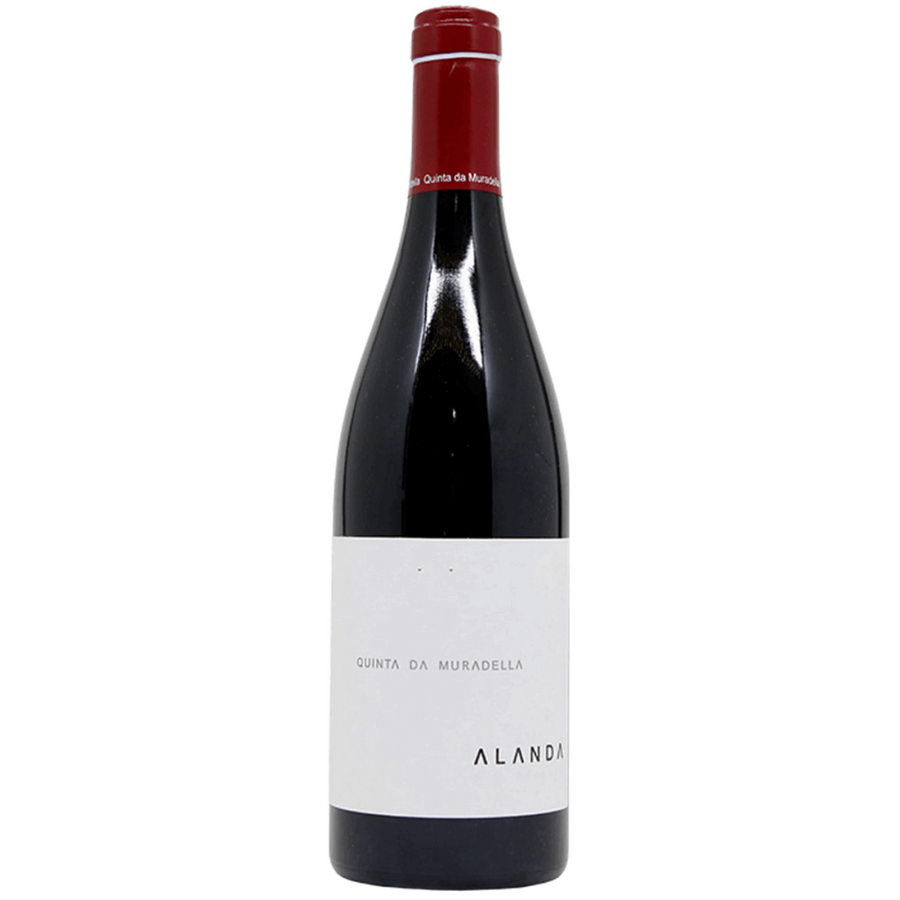 Bottle of Quinta da Muradella Alanda Tinto 2018, a red blend wine from Monterrei, Spain.