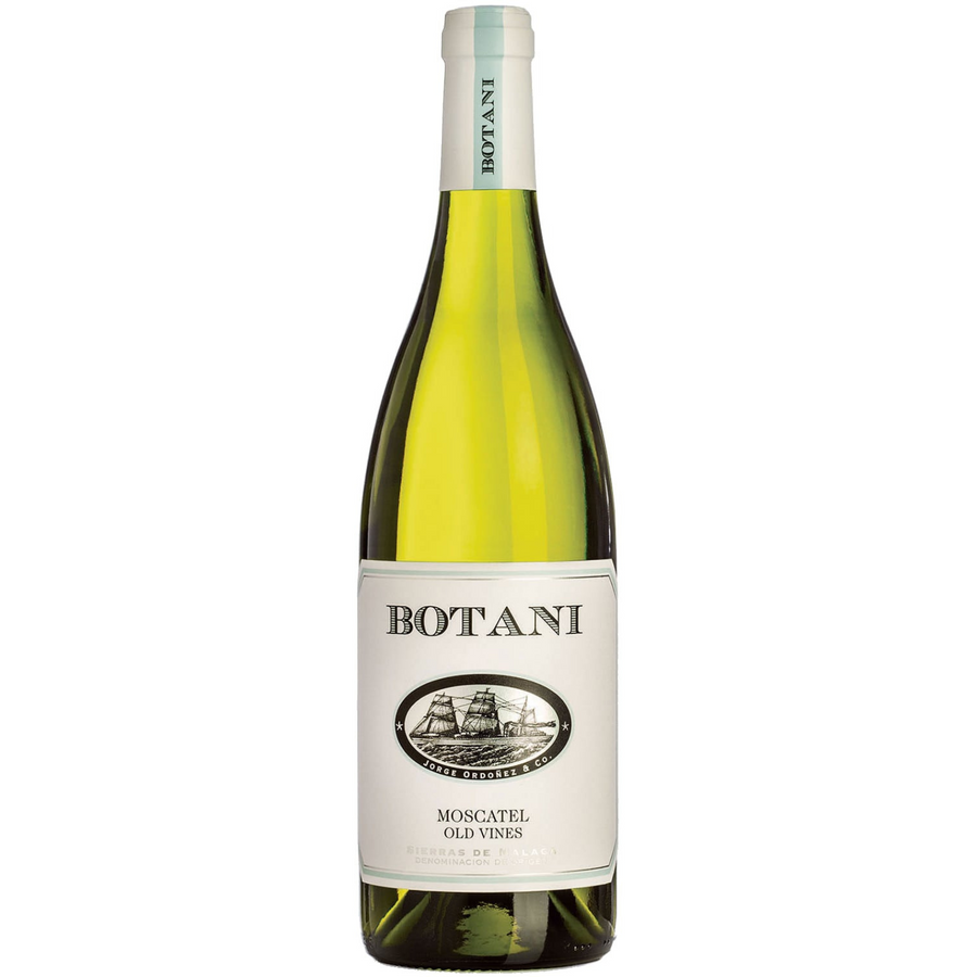 Bottle of Botani Old Vines Moscatel 2015, a Muscat white wine from Sierras de Málaga, Spain.