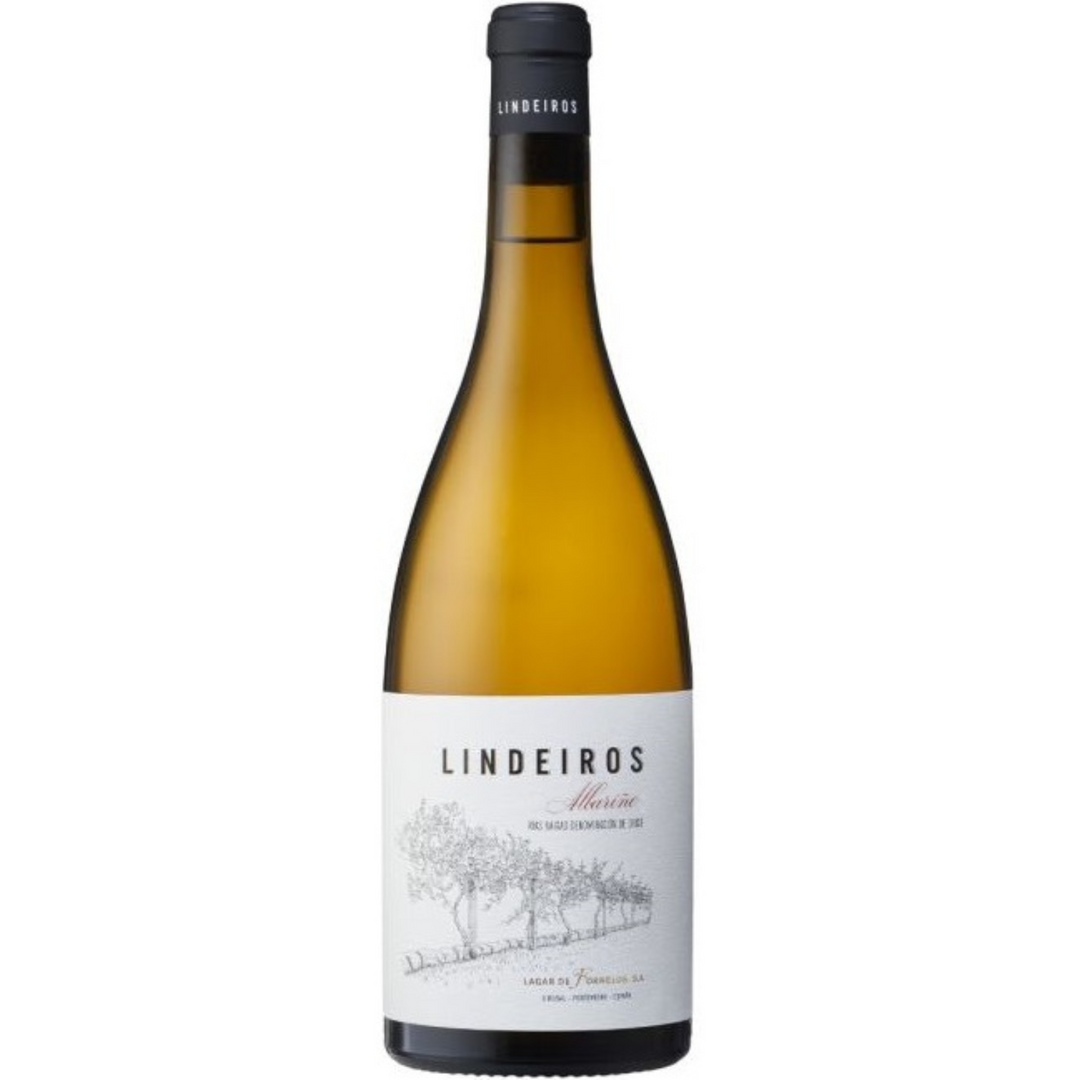 Bottle of Lagar de Fornelos Lindeiros Albarino 2021, a white wine from Rias Baixas, Spain.