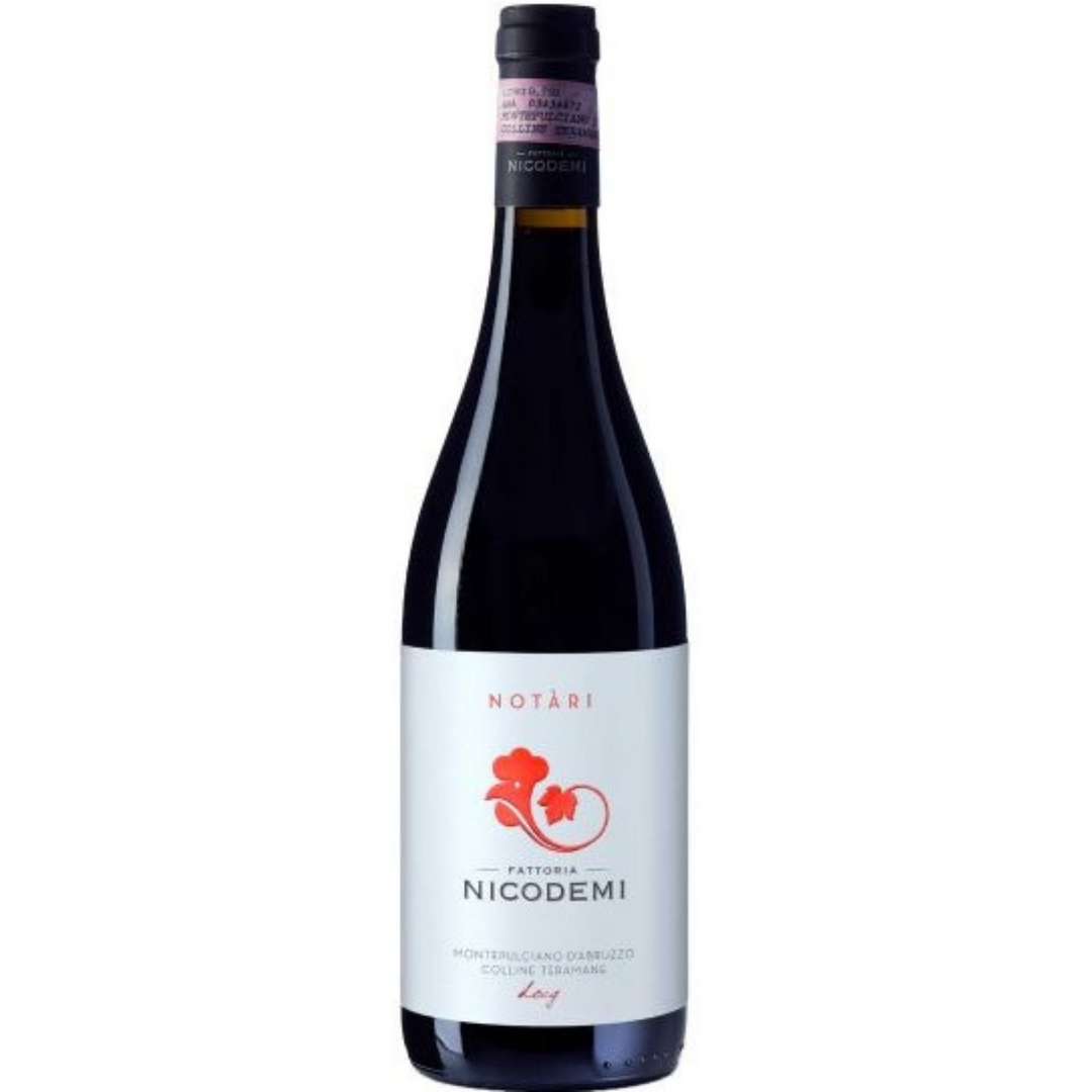 2022 | Bruno Nicodemi Montepulciano d'Abruzzo Colline Teramane "Notàri" | Abruzzo | Italy — HALF CASE